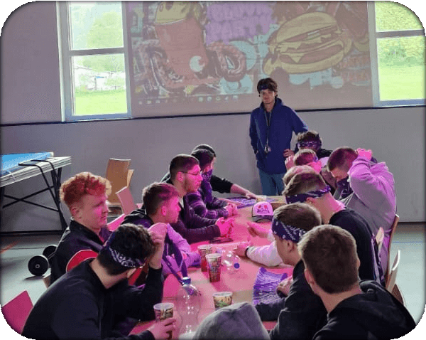 Teambesprechung bei Neo Festivals für die Blockparty in Oberndorf